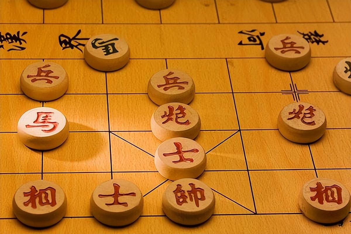 象棋是谁发明的(相传中国象棋是韩信发明的)