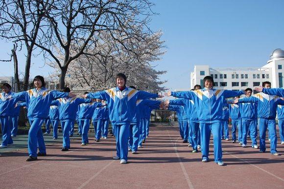 南京所有学校校服（从民国风到英伦范）