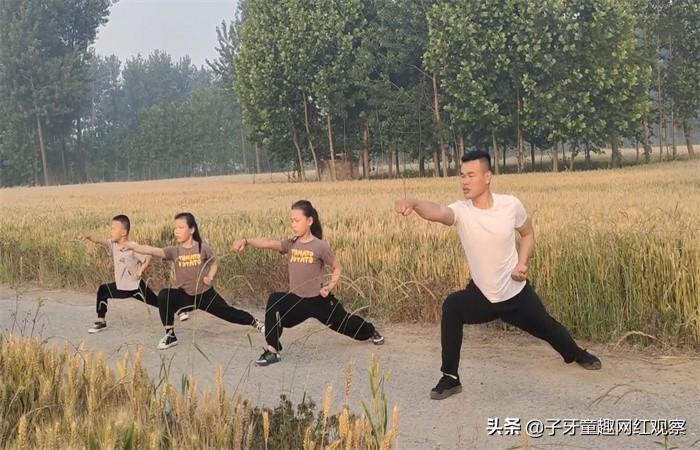 武艺爸爸(武术之家：80后父亲带3个孩子练习武术走红)