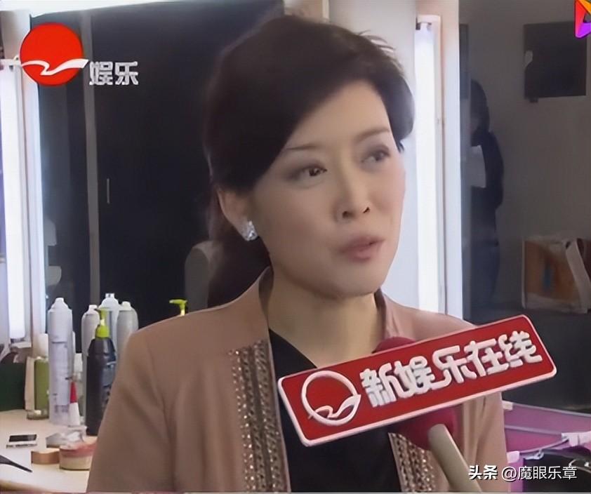 徐惟杰(徐惟杰的全家福曝光：女儿亭亭玉立、妻子端庄高雅，真是好基因)