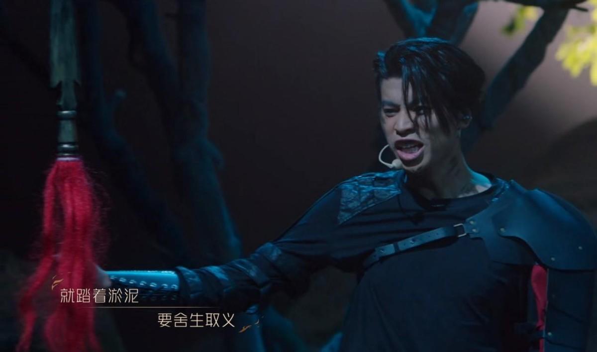 偶像派歌手(《披哥2》二公：偶像派演员惨遭降维打击，实力派歌手花样百出)