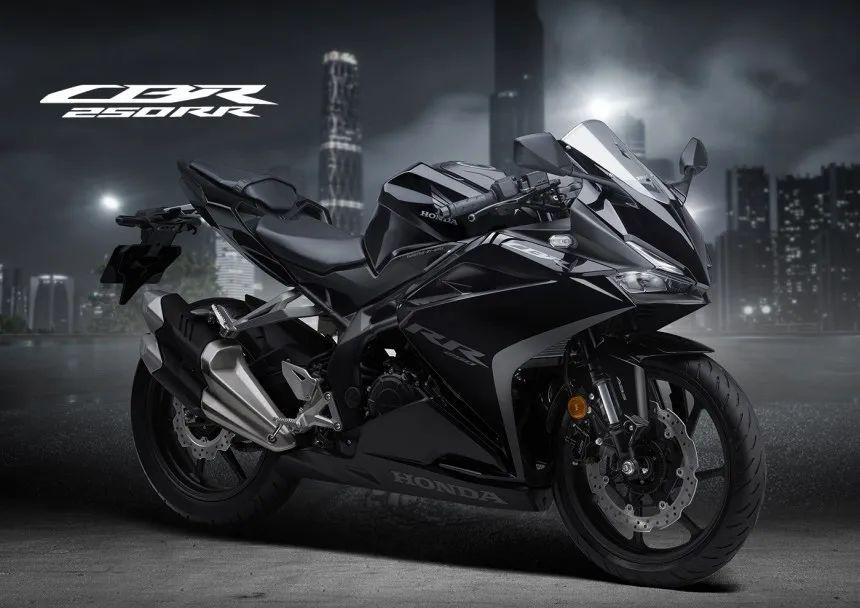 cbr250(2022款HONDA CBR250RR，最大马力高达41匹！)