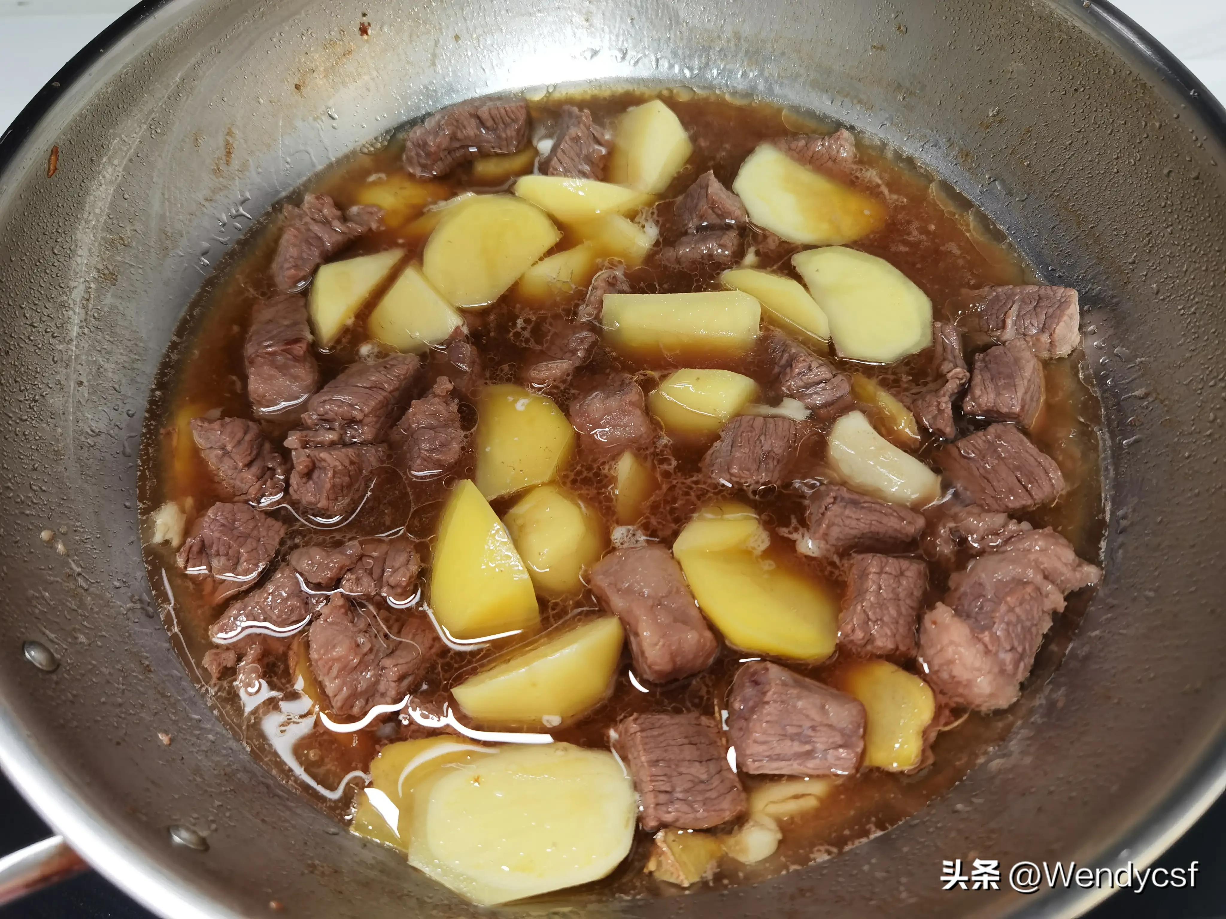 鳄鱼肉止咳(海底椰鳄鱼肉煲龙骨，补血壮骨，润肺止咳)