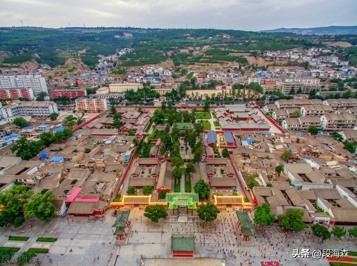 天水市和宝鸡市同属甘肃和陕西的第二大城市，为什么天水的房价高出宝鸡很多？