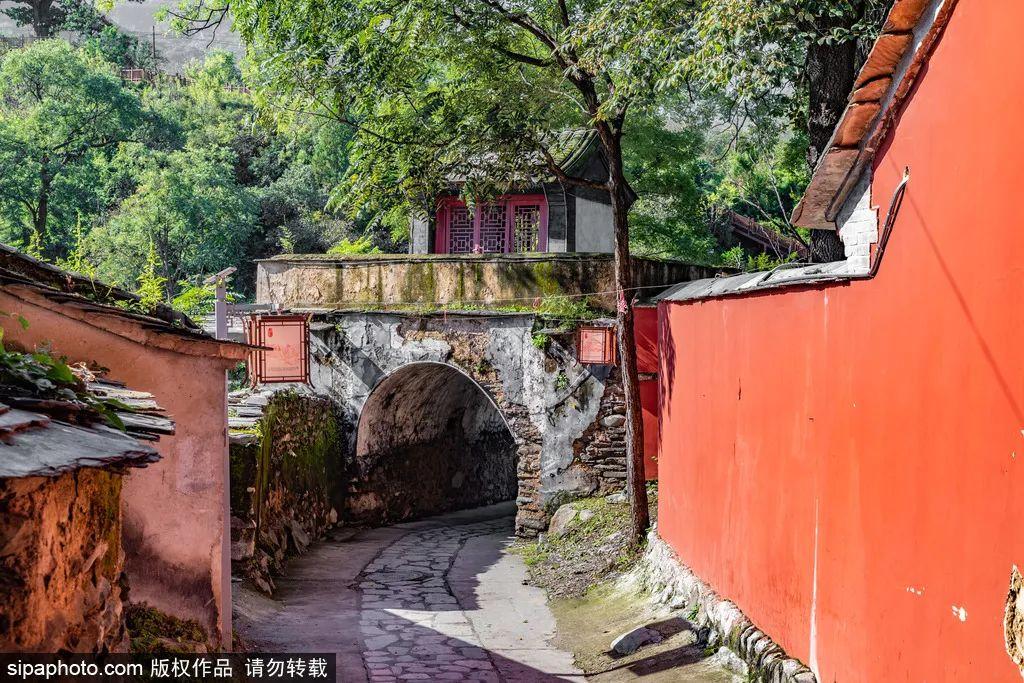 京郊古镇古村(京郊古村落，时光在这里停留)