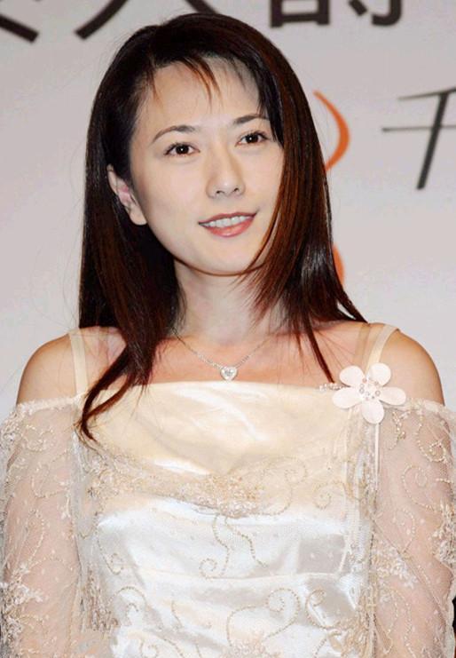 戈伟如儿子(“家有仙妻”戈伟如：两次嫁豪门，58岁独自养儿子也幸福)