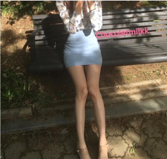 优质韩国女神OnlyFans浮力姬巧克力牛奶24V视频合集